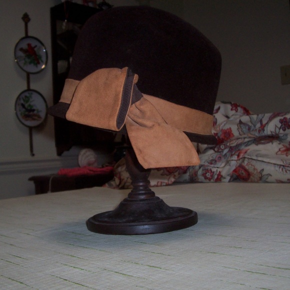 Vintage Forenzi Italian Felt Cloche Hat main image 4